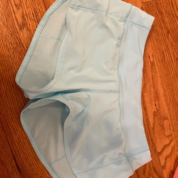 Lululemon low rise cyan blue 2.5” speed ups - Picture 6 of 6